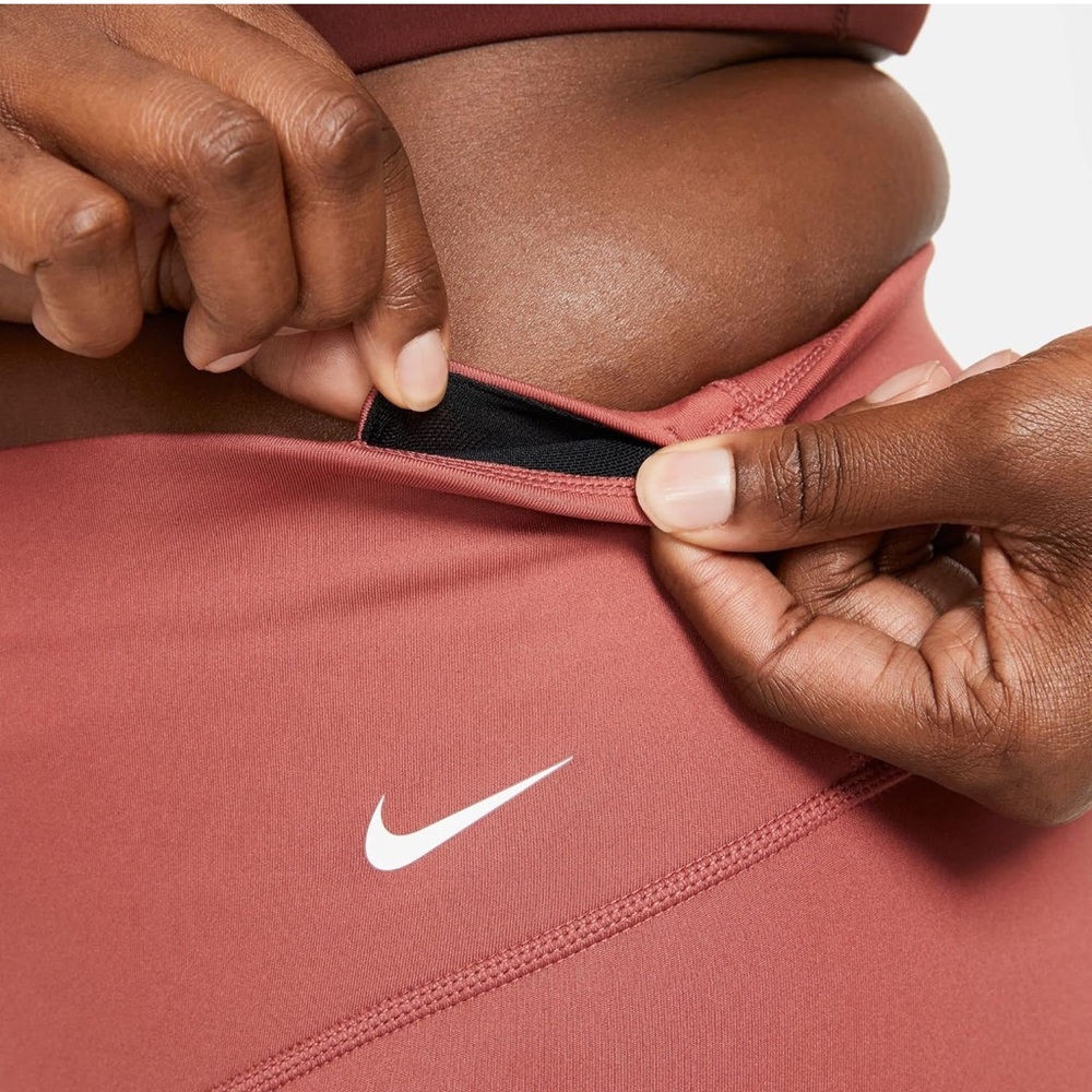 Nike One Mid Rise Performance Training Shorts - Picture 3 of 7